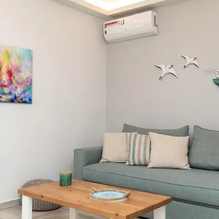 Harmony Beach House - 100 Steps From The Sea *