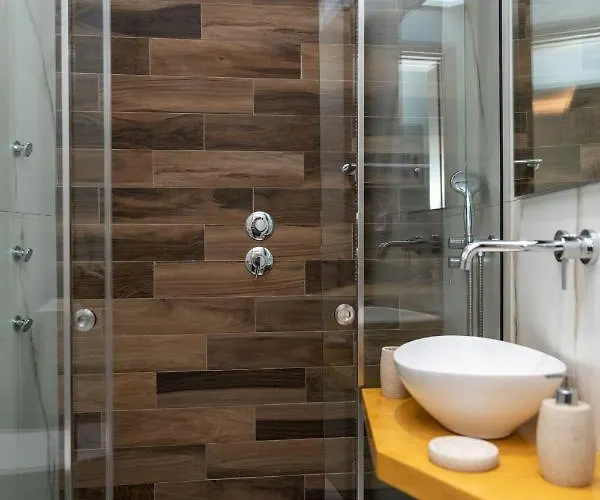 Apartamento Harmony Beach House - 100 Steps From The Sea