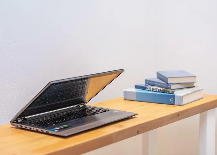 Harmony Beach House - 100 Steps From The Sea