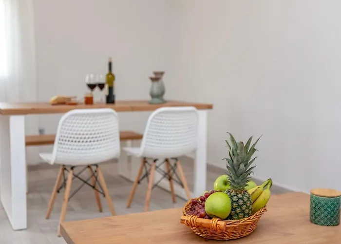 Apartamento Harmony Beach House - 100 Steps From The Sea *